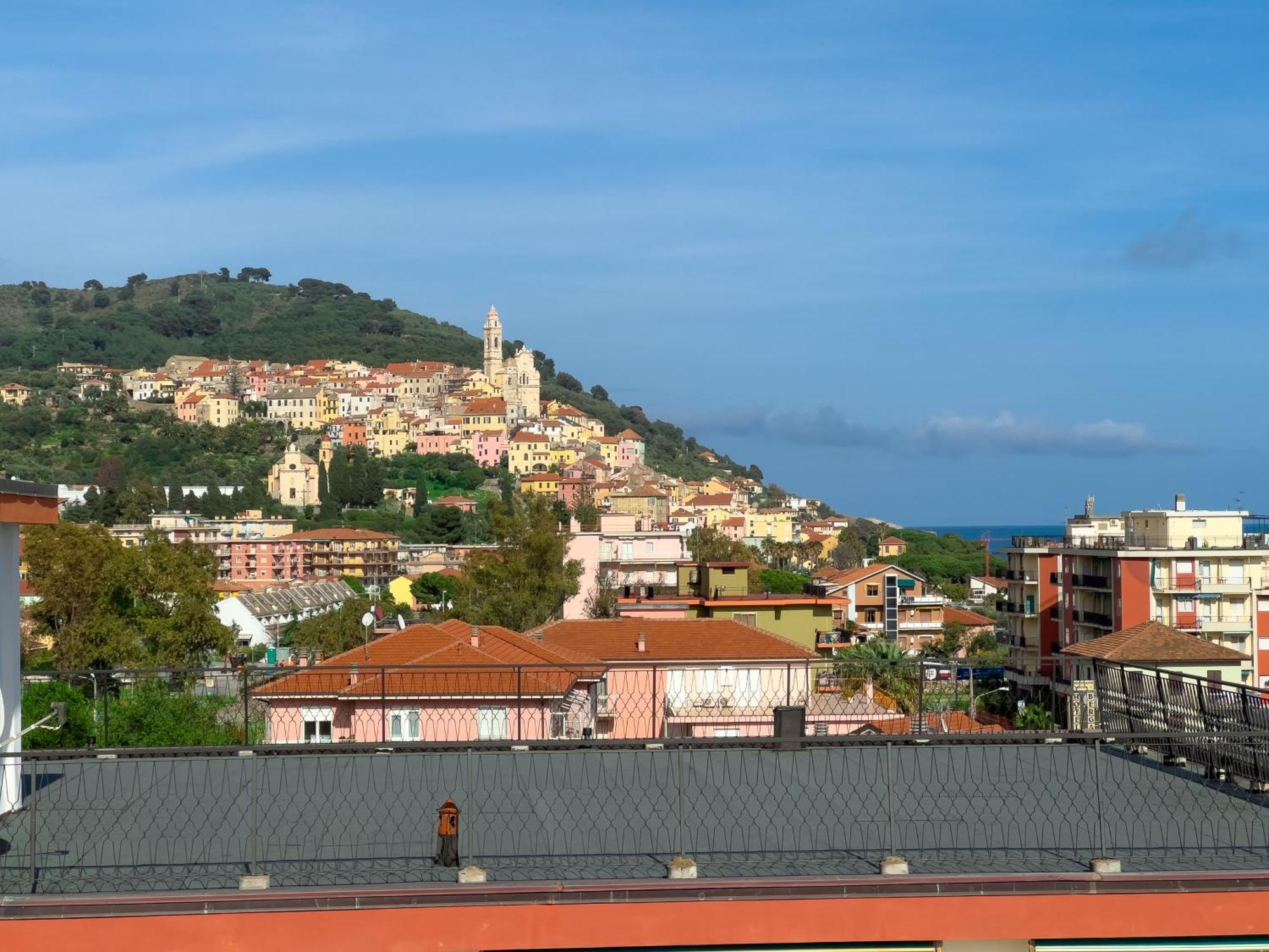 Casa Carlotta Lägenhet San Bartolomeo Al Mare Exteriör bild